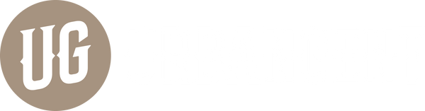 UrbanGent Logo mit UG-Emblem in Beige und Schriftzug in Dunkelblau, modernes Branding für Premium-Ledertaschen und Accessoires